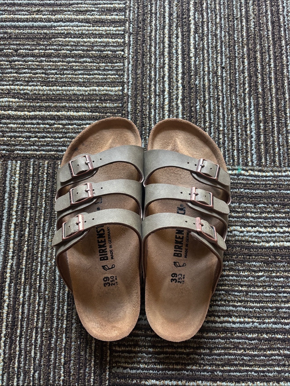 Birkenstock Kids Triple-Strap Sandals in Olive Brown